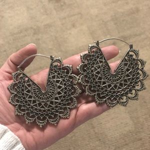 Maya Jewelry Majesty Black (bronze) Earrings